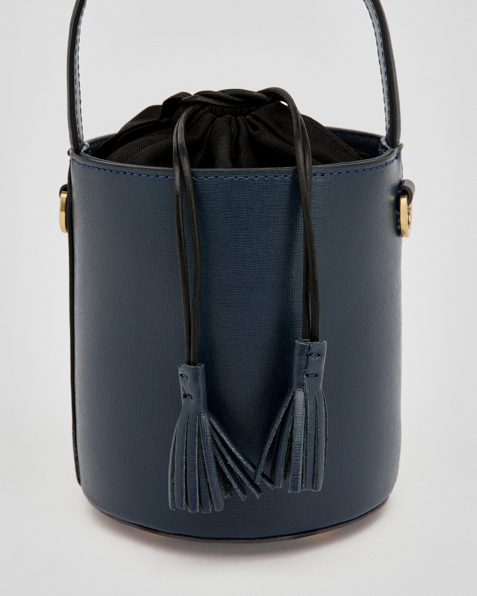 Mini Catherine blu scuro | chiusura nera